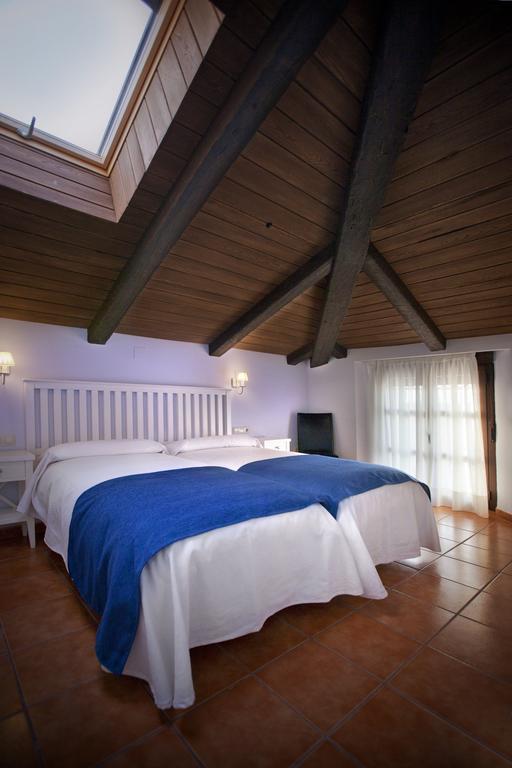 Country House Cortijo De La Fuente La Bobadilla ภายนอก รูปภาพ